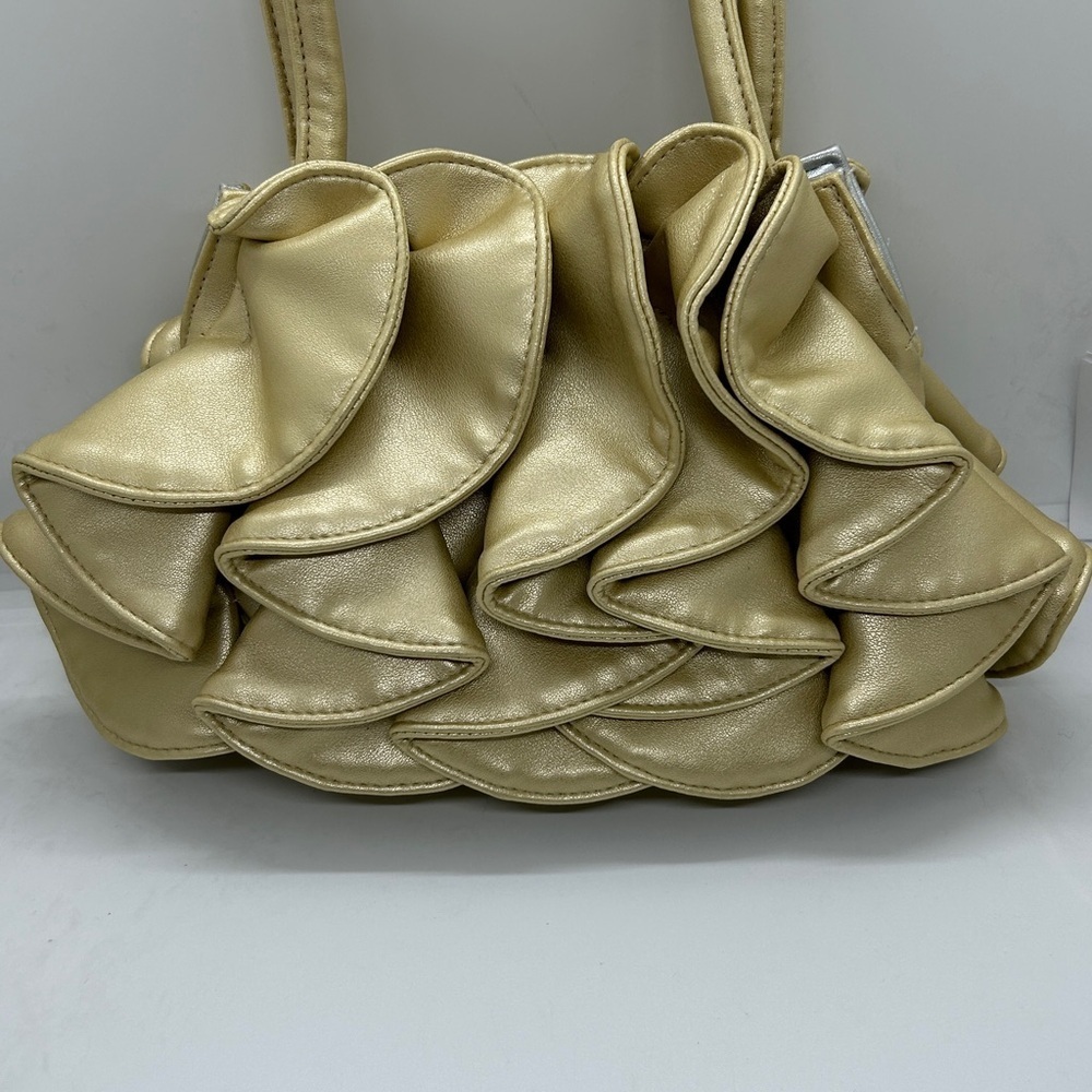 Elegant SONDRA ROBERTS Gold Ruffle Handbag - Picture 2 of 11
